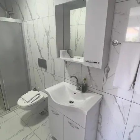 Oguz Aparthotel 4*